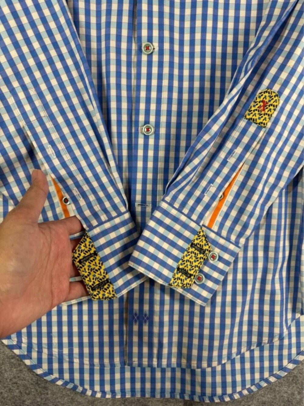 Robert Graham Men's Blue and White Gingham Button-Up Shirt Size S Flip Cuff - Picture 5 of 16